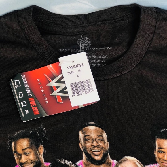 WWE T-Shirt - Picture 7 of 12